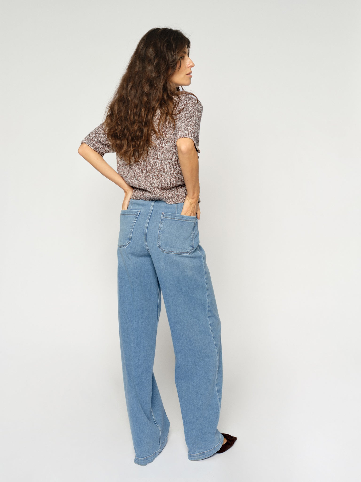 Modelshot / Light Blue / Detail
